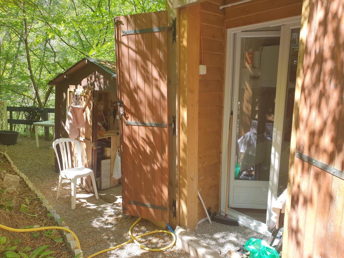 Penzion Chalet Type Studio De Charme Avec Jacuzzi Touet-de-l'Escarene Exteriér fotografie